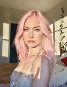 Y2k Makeup Looks, July Makeup, Coachella Hair, Asian Makeup Tutorials, Once Upon A Broken, Stephanie Garber, Light Pink Hair, Simple Makeup Tips, Prom Makeup Looks