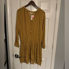 Brand New Dress. Will Be Perfect For Fall. Definitely Better For Someone With A Smaller Chest So The Buttons Don’t Pull. Still Has Tags. Size Large. Small Chest, Gold Yellow, Boho Dress, New Dress, Mustard, Long Sleeve Dress, Womens Dresses, Brand New, Tags