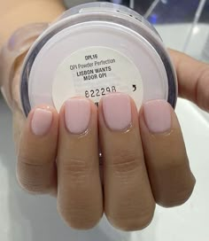 Gel Shalac Nails, Dip Nails On Real Nails, Best Dip Color Nails, Natural Pink Sns Nails, Dip Powder Natural Nails Colors, Neutral Sns Nails Short, Short Dip Powder Nails Wedding, Short Nail Inspo Neutral, Short Classy Nails Dip