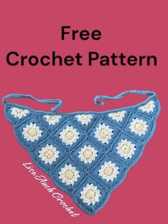 a blue and white crocheted purse with the words free crochet pattern on it