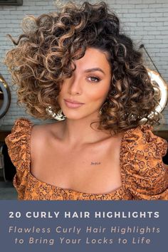 Best Hair Colors for Curls Curly Short Hair Balayage, 3b Hair Color Ideas, Curly Ombre Hair Naturally, Highlights Brown Curly Hair Natural, Short Curly Hair Ombre Balayage, Curly Hair With Golden Highlights, Curly Hair Balayage Black, Curly Black Hair Balayage, Balyage Blonde Brown Curly Hair