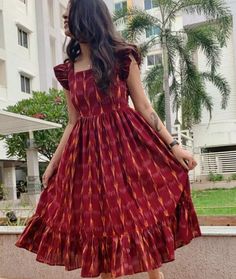 Simple Frock Pattern, Kalamkari Short Frocks, New Frock Models For Women, Saree With Frock, Saree Short Frock Designs, Cotton Dresses Stitching Ideas, Short Frock Designs For Girl, Short Frock Designs For Girl Casual, Short Frok Designs For Women Western