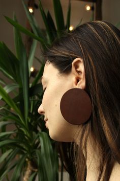 * Round earrings, leather earrings, brown circle earrings Beautiful round handmade leather earrings. Neutral brown circle earrings for any color outfit. Flat, mate leather surface. * Leather stud earring size, materials : 6cm (2.36 inch) Lightweight stud earring closure Top quality leather Geometric leather boho earrings Please feel free to contact me! Also about costume orders! Please note: * Colors may vary depending from the screen you are checking the pictures on. round earrings handmade ear