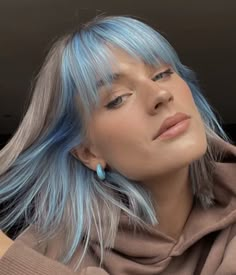 Hair Color Ideas Crazy, Light Blue Peekaboo Hair, Short Hair Color Block, Pastel Peekaboo Hair, Short Hair Two Colors, Short Split Dyed Hair, Dyed Bob, Color Block Hair Ideas, Bright Coloured Hair