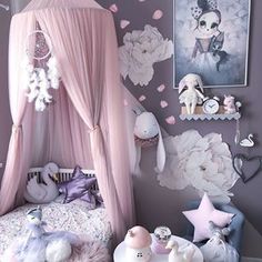 Pink Kids Bedrooms, Princess Bedrooms, Koti Diy, Fairy Lights Bedroom, Toddler Girl Room, Teen Room Decor, Toddler Bedrooms, Lounge Decor, Girl Bedroom Decor