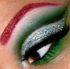 Eye Makeup Red Dress, Extreme Make-up, Elf Eyeliner, Red Eyebrows, Christmas Eye Makeup, Makeup Christmas, Elf Costume