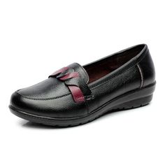 Leather Loafer Shoes Color Black Size 4.5 for Women Leather Loafers Women, Comfortable Loafers, Vintage Flats, Loafer Shoes Women, Leather Loafer Shoes, Round Toe Shoes, Genuine Leather Shoes, Shoes Woman, Vintage Casual