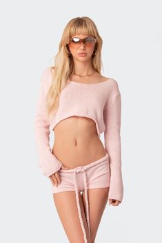 PRODUCT INFO Top Cropped fit Knit fabric Matching set Acrilan Model wears size S Model height is 5'6 Item care: Hand wash Cropped Knit Top, Fabric Matching, Cropped Knit Sweater, Foto Poses, Top Cropped, Asymmetrical Tops, Knit Crop Top, Pink Top, Knit Fashion