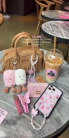 Girly Stuff Aesthetic, Pink Stuff Girly, What Is In My Bag, Wishlist Pink, Pink Friends, Friends Tiktok, Pink Vibe, Inside My Bag, Pink Lifestyle