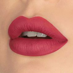 Lipstick Nails Shape, Maquillage Kylie Jenner, Dark Red Lipstick, Red Lipstick Shades, Lipstick Dark Red, Matte Lipstick Shades, Lip Shades, Lipstick Nails, Lipstick Tutorial