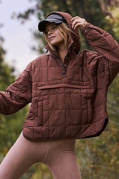 Hiking Chic, Practical Outfits, Comfy Travel, Colorado Outfits, Free People Activewear, Estilo Hippie, Cotton Coat, Twin Peaks, Long Sleeves Coats