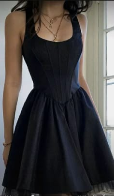 Talk Show Guest Outfit, How To Dress For A Sweet 16 As A Guest, How To Make A Dress More Formal, Corset Top Hoco Dress, Black Classy Short Dress, Semi Formal Dress Aesthetic, Corset Hoco Dresses, College Graduation Outfit Ideas Winter, Semi Formal Black Outfits For Women