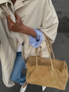 Extreme Fashion, Trench Coat Outfit, Coat Outfit, Womens Fashion Inspiration, Stylish Work Outfits, Interview Outfit, Winter Trends, Warm Outfits, Girly Fashion