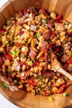 This dense bean salad recipe is packed with high protein, perfect for meal prep. Featuring garbanzo, white beans, cucumber, salami, mozzarella, and with chicken, it's a hearty salad with beans without any lettuce! Toss in a homemade dressing for a flavorful protein simple meal or side dish for gatherings. Ideal if you need sides to bring to a party. Tomato Vinaigrette, High Protein Salads, Protein Salad, Appetizers For A Crowd, Bean Stew