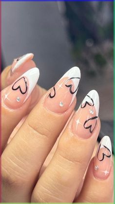 Nail Design Almond Shape, Almond Nails Trendy, Summer Almond Nails, Rounded Acrylic Nails, Acrylic Nails Almond Shape, Almond Nail Art, Simple Fall Nails, Cute Simple Nails, Shaped Nails