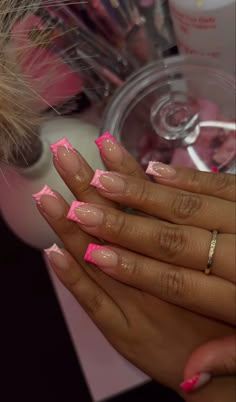 Classy Nails French Tip, Classy Nails French, Valentine Nails Pink, Art For Short Nails, Nail Art For Short Nails, Nail Art Inspo, Nails French Tip, Nail Art Tips