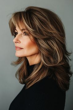 Medium Length Hairstyles For Women, Layered Haircuts For Women, Haircuts For Medium Length Hair, Medium Length Hairstyles, Layered Haircuts For Medium Hair, Hairstyles For Women Over 50, Mom Hairstyles, Haircuts For Medium Hair, Haircut And Color