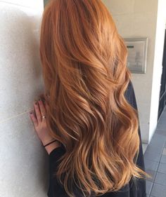 Blonde Bayalage, Red Hairstyles, Wavy Hairstyle, Hairstyle Idea, Strawberry Blonde Hair, Long Red Hair, Trendy Hair Color, Brown Blonde Hair