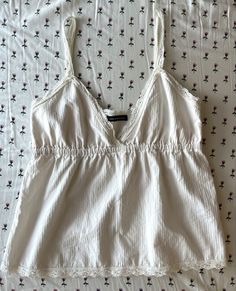 Edith Lace Tank Brandy, Brandy Lace Top, Brandy Melville Edith Tank, Brandy White Top, Coquette Tank Top Outfit, White Brandy Melville Top, Brandy Tank Tops, Babydoll Tank Top Outfit, Edith Lace Tank