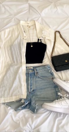 Celana Jins Wanita, Outfits Primavera, Modele Fitness, Mode Zara, Europe Outfits, Outfit Inspo Summer, Brunch Outfit