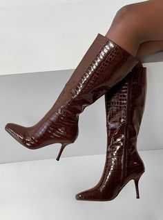 Knee-high boots Faux croc leather material, zip fastening at inside, square toe, stiletto heel Burgundy Boots Outfit, Fashion Boots Outfits, Crocodile Boots, Fall Heels, Crocs Boots, Burgundy Boots, Unique Boots, Burgundy Shoes, Lace Up Wedges