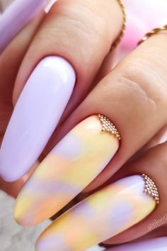 Stay ahead of the curve with the hottest summer nail trends of 2024! Discover chic designs, vibrant colors, and must-have styles. #TrendyTips #SummerNailTrends Island Nails, Nail Picking, Solar Nails, Beachy Chic, Summer Nail Ideas