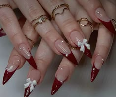 Red And White Nails Ideas, Red Nails Stiletto, Red White Nails, Nails With Bows, Punk Nails, Hello Nails, Stiletto Nails Designs, Girly Acrylic Nails, Vibrant Nails