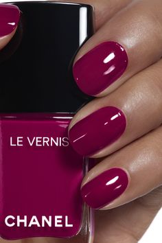 Pink Nail Colors, Chanel Nail Polish, Chanel Nails, Nail Color Trends, Nail Colour, Clean Nails, Chic Nails, Nail Polish Colors