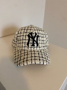 NY hat  Adjustable  Unisex Trendy Hats Baseball, Cheap White Playful Snapback Hat, Cheap Trendy Dad Hat For Streetwear, Luxury Streetwear Hat With Curved Bill, Classic Flat Cap Fitted Hat, Casual Cheap Hats With Graphic Print, Custom Fitted Hats Drawings, Cheap Trendy Snapback Hat As Gift, Luxury White Snapback Baseball Cap