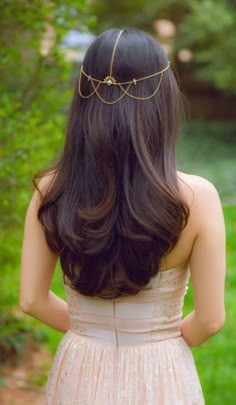 Cabelo-solto-para-noivas (10) Wedding Hairstyles Medium Length, Hair Chains, Super Hair, Easy Hair, Wedding Hairstyles For Long Hair, Hair Do, Sleek Fashion, Trendy Hairstyles, Hair Styling