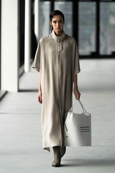 Minimal Dress, High Fashion Runway, Outer Jacket, Costume Design, Dress First, Minimalist Fashion, Tunics, Runway Fashion, Fashion Art