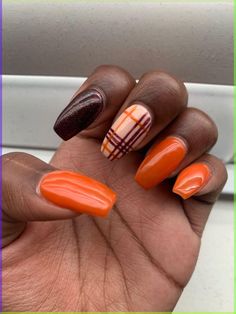 I love this look Fall Nails Stripes, Simple Fall Halloween Nails, Power Dip Nails Ideas Fall, Burnt Orange And Navy Nails, Dip Fall Nail Ideas, Orange Thanksgiving Nails, Squirrel Nail Art, Fall Season Nails Gel, Fall Nails Orange Brown