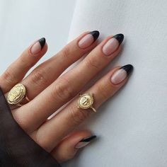 35 Best Neutral Nail Designs To Try + DIY Tips Occasion Nails, Neutral Nail Designs, Pedicure Manicure, Minimal Nails, Design Nails, Designs Nail, Nail Nail, Design Nail, Art Nails