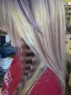 Stripes Hair Color Highlights, Raccoon Tail Hair Underneath, Pink And Purple Raccoon Tail Hair, Raccoon Highlights Hair, Blonde Hair With Raccoon Tail, Chunky Highlights With Raccoon Tail, Brown And Blonde Raccoon Tail Hair, Scene Hair Raccoon Tail, Racoon Tail Hair Underneath