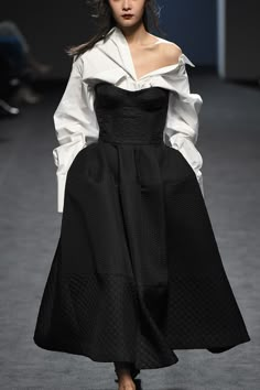 Ball Skirt, Fall Fashion 2016, Mode Inspo, White Shirts, 2016 Fashion, Fall 2016, Mode Inspiration, Looks Vintage, Couture Fashion