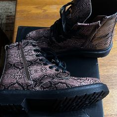 Nib Pierre Dumas Faux Snake Skin Boots Taupe/Black With Side Zipper For Easy On Off Combat Boots Snake Skin Boots, Moto Boots, Black Tan, Black And Tan, On Off, Snake Skin, Side Zipper, Combat Boots, Size 7