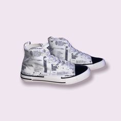 Not Sure Of Brand. Super Cute Black And White Pattern. Almost Like A Newspaper Print. Style Similar To Converse High Tops. Newspaper Shoes, Junk Kouture, Newspaper Print, Newspaper Printing, Cute Black And White, Black And White Pattern, Print Style, Converse High, Converse High Tops