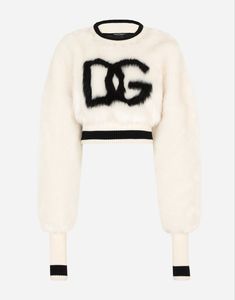 Dolce And Gabbana Outfits Women, Dolce And Gabbana Outfit, Christine Quinn, Bling Bra, Fur Sweatshirt, Seamless Wallpaper, Knit Logo, Sweatshirts For Women, White Faux Fur