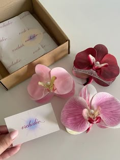 Hair Clamp Aesthetic, Flower Claw Clip Aesthetic, Orchid Claw Clip, Flower Clips Aesthetic, Orchid Hair Clip, Orchid Accessories, Trendy Hair Clips, Hair Clips Aesthetic, Hair Clips Flower