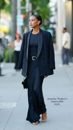 Black Modest Outfits, Modest Fashion Black Women, Office Wear Aesthetic, Chic Modest Outfits, Old Money Black Woman, Female Office Outfits, Posh Clothing