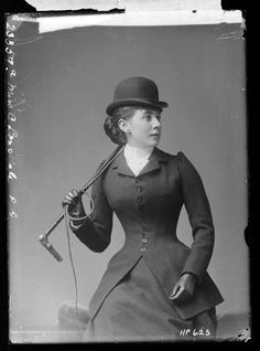 Miss C. Lonsdale | Creator: H. Allison & Co. Photographers D… | Flickr Riding Habit, 1900s Fashion, 20th Century Fashion, Gibson Girl, Glass Plate, Edwardian Fashion, Menswear Inspired, Wikimedia Commons