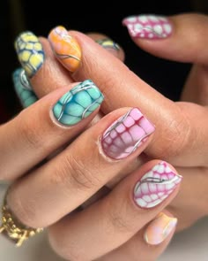 Blooming Gel Nail Art, Daisy Acrylic Nails, Nails Shape, Chic Nail Art, Magic Nails, Hello Nails, Sassy Nails