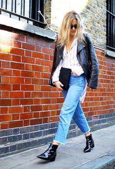 Frayed-edge jeans, patent leather ankle boots, and a leather biker jacket makes for the perfect fall outfit. Patent Boots Outfit, Boyfriend Jeans Style, Patent Leather Booties, Fashion Me Now, How To Wear Ankle Boots, Boots Outfit Ankle, Cute White Dress, Perfect Fall Outfit, Patent Boots