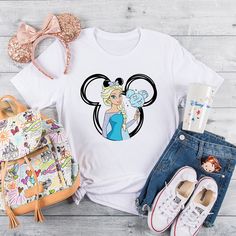 Disney Princess Elsa T-shirt, Frozen Elsa Shirt, Frozen Top Elsa Embroidery, Frozen Outfits, Frozen Shirts, Disney Princess Elsa, Elsa Shirt, Disney World Outfits, Mickey Shirt, Disney World Shirts, Stitch Shirt