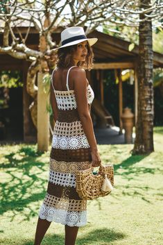 Jakarta crochet dress beigeThe perfect beach dress and beach club dress for the trip to St Tropez, Ibiza, Mykonos, St Barths, and Tulum. Tri-colored crocheted figure-hugging dress. Can also be worn as a skirt. Bohemian dress. Beach dress.• The model in the picture is 5 feet 7 inches (172 cm) tall• Onesize (Fits all)• Hand wash• Crocheted dress• Bohemian dress Boho Crochet Dress, Crochet Dress Boho, Crocheted Dress, Best Summer Dresses, St Barths, Dress Beige, Dress Bohemian, Club Dress, Dress Beach