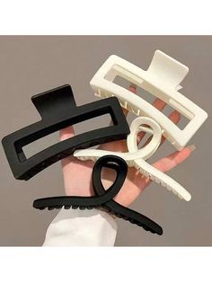 Black and White Casual Collar  PP Plain Large Hair Claw Embellished   Women Accessories Hair Assecery, Hair Ecsesories, Asthetic Accesories, Hair Accessories Black Women, Cute Hair Accessories Aesthetic, Aesthetic Hair Accessories, Accessories For Hair, Black White Hair