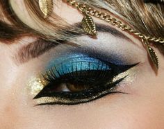 Resultado de imaxes para maquillaje egipto en mujeres Modeling Themes, Egypt Makeup, Egyptian Eye Makeup, Katy Perry Makeup, Mummy Makeup, Egyptian Inspired