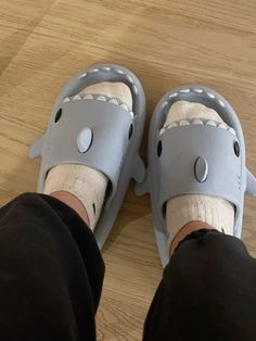 Yeezy Slippers, Aesthetic Slippers, Adorable Shark, Shark Slides, Shark Shoes, Image Swag, Cute Slippers