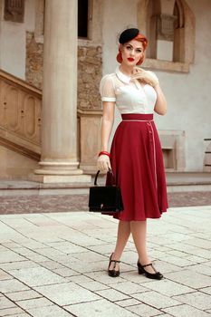 1940s Fashion Women, 40s Fashion, Elegante Casual, Retro Mode, 1940s Dresses, Vintage Inspired Outfits, Vestidos Vintage, 1940s Fashion