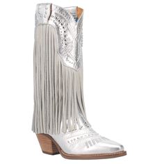 Footloose and carefree? The Dingo1969 Gypsy is designed for a wanderer, someone seeking life outside the norm. Beautifully crafted of soft leather with captivating stud accents. The fringe sways, moves and dances to the beat of your life. Sombrero Cowboy, Fringe Cowboy Boots, Tall Western Boot, Dingo Boots, Western Boots Women, Fringe Boots, Leather Cowboy Boots, Leather Fringe, Cowgirl Boots